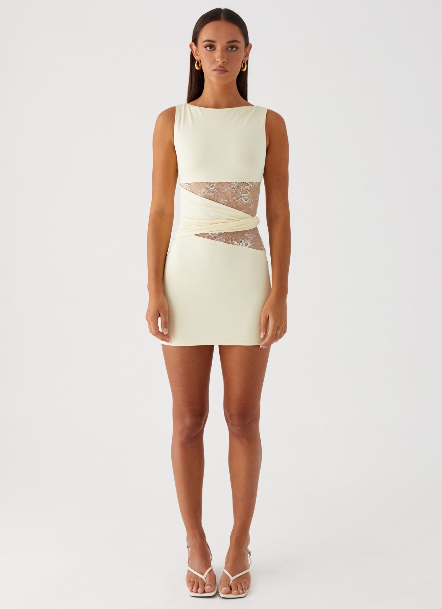 Miniabiti da Donna Senza Maniche con Dettagli Cut-Out in Vita