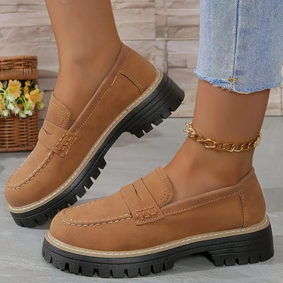 Mocassini da donna in pelle di camoscio casual ed eleganti