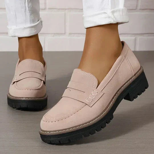 Mocassini da donna in pelle di camoscio casual ed eleganti