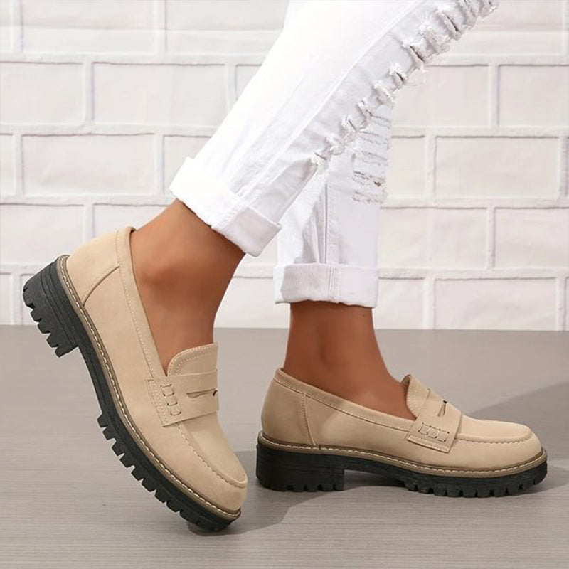Mocassini da donna in pelle di camoscio casual ed eleganti