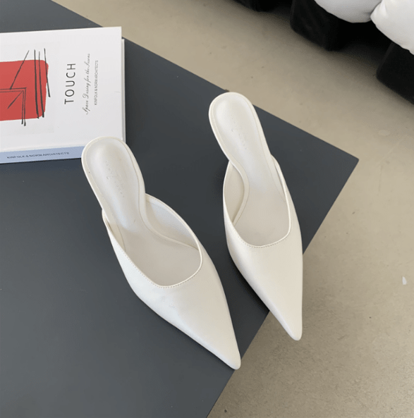 Mules da donna con tacco e punta stretta, eleganti e moderni
