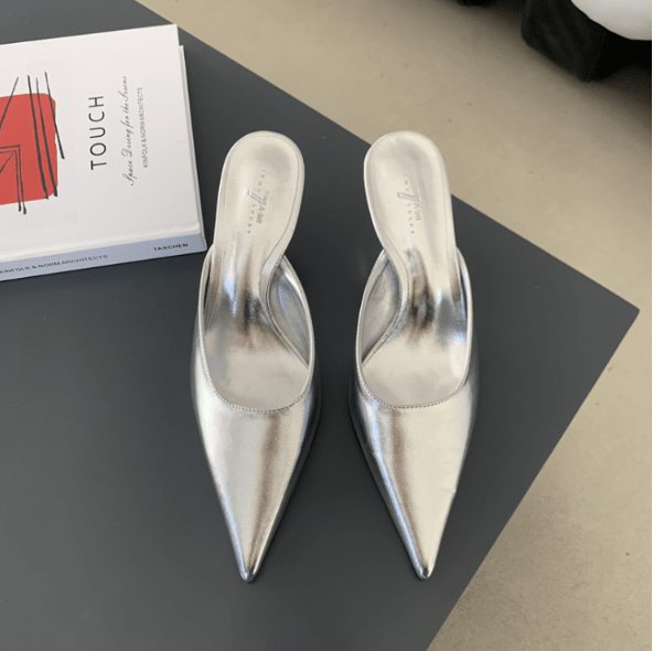Mules da donna con tacco e punta stretta, eleganti e moderni
