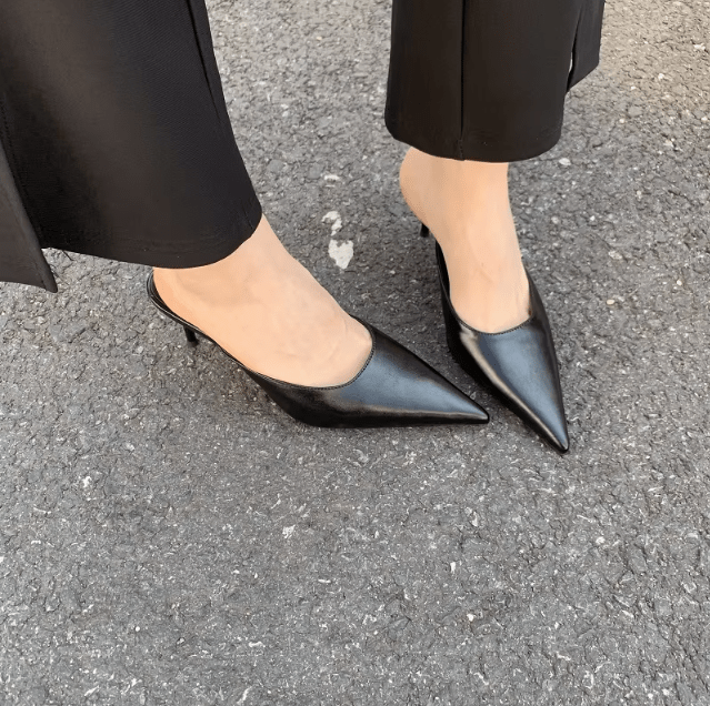 Mules da donna con tacco e punta stretta, eleganti e moderni