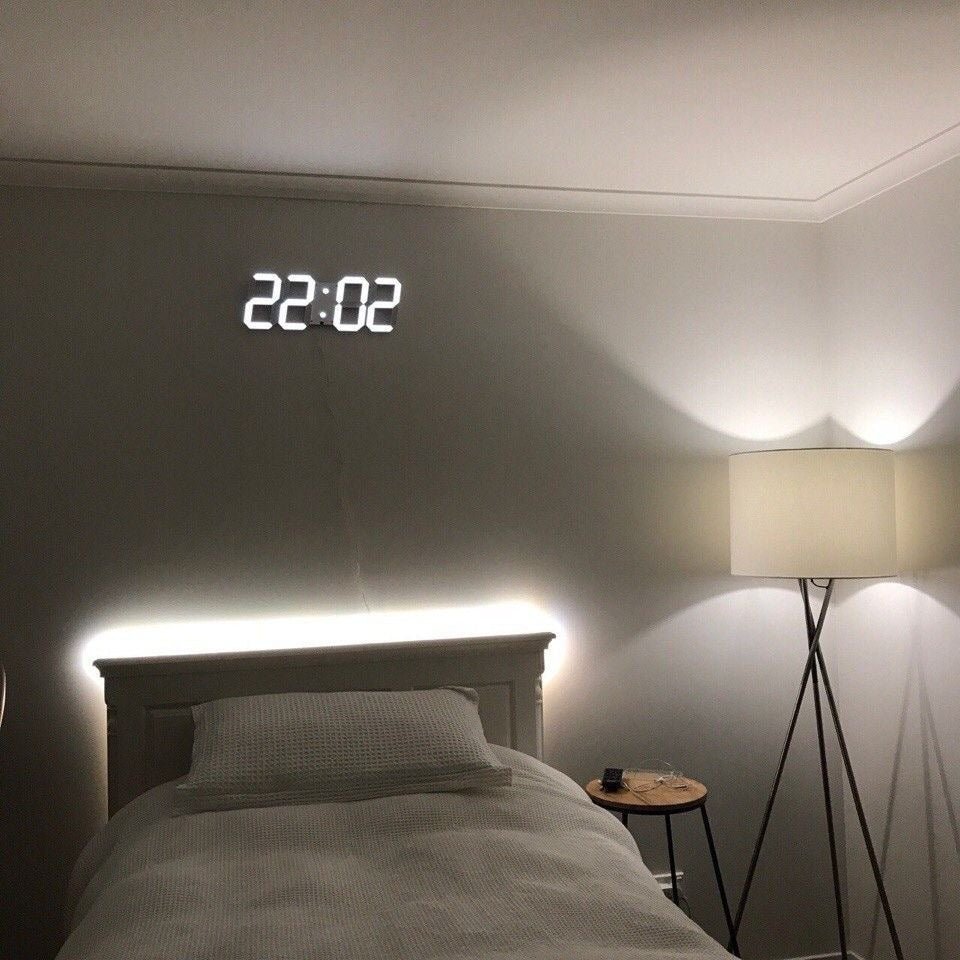 Orologio da Parete Digitale a LED 3D – Display Moderno con Luce Regolabile