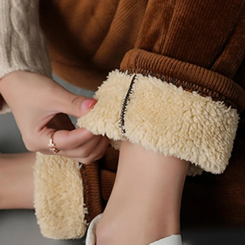 Pantaloni Caldi da Donna in Velluto a Coste