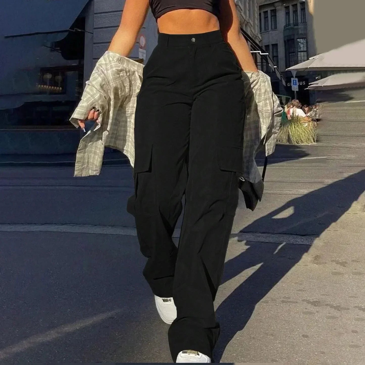 Pantaloni cargo da donna a vita alta con vestibilità morbida – Tessuto strutturato morbido