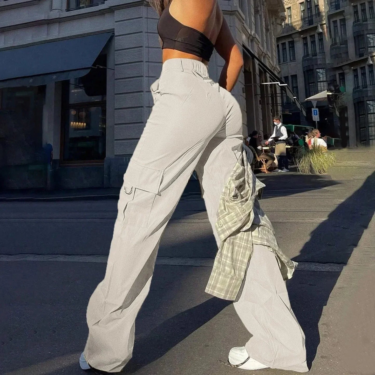 Pantaloni cargo da donna a vita alta con vestibilità morbida – Tessuto strutturato morbido