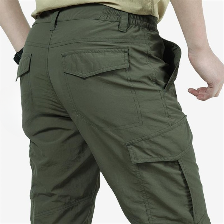 Pantaloni cargo | I pantaloni definitivi per l'uomo avventuroso