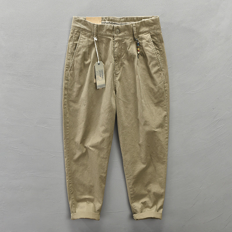 Pantaloni Corti da Uomo con Pince e Fondo Stretto