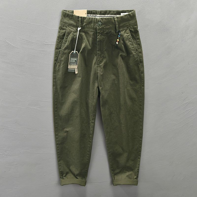Pantaloni Corti da Uomo con Pince e Fondo Stretto