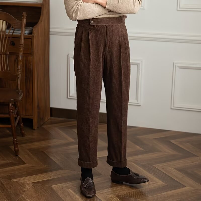Pantaloni da uomo con pinces
