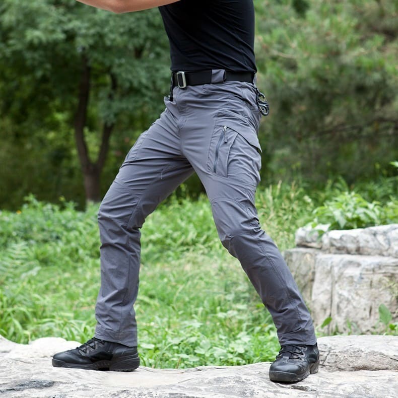 Pantaloni resistenti, traspiranti e versatili