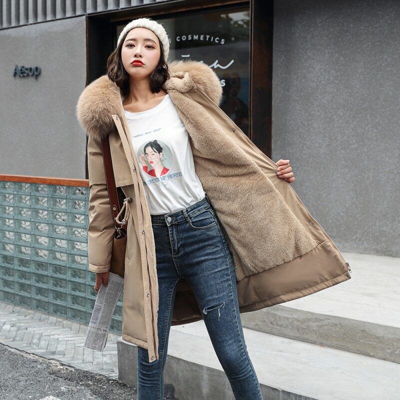Parka da donna con cappuccio e collo in pelliccia