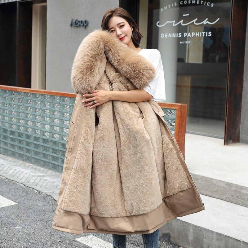 Parka da donna con cappuccio e collo in pelliccia