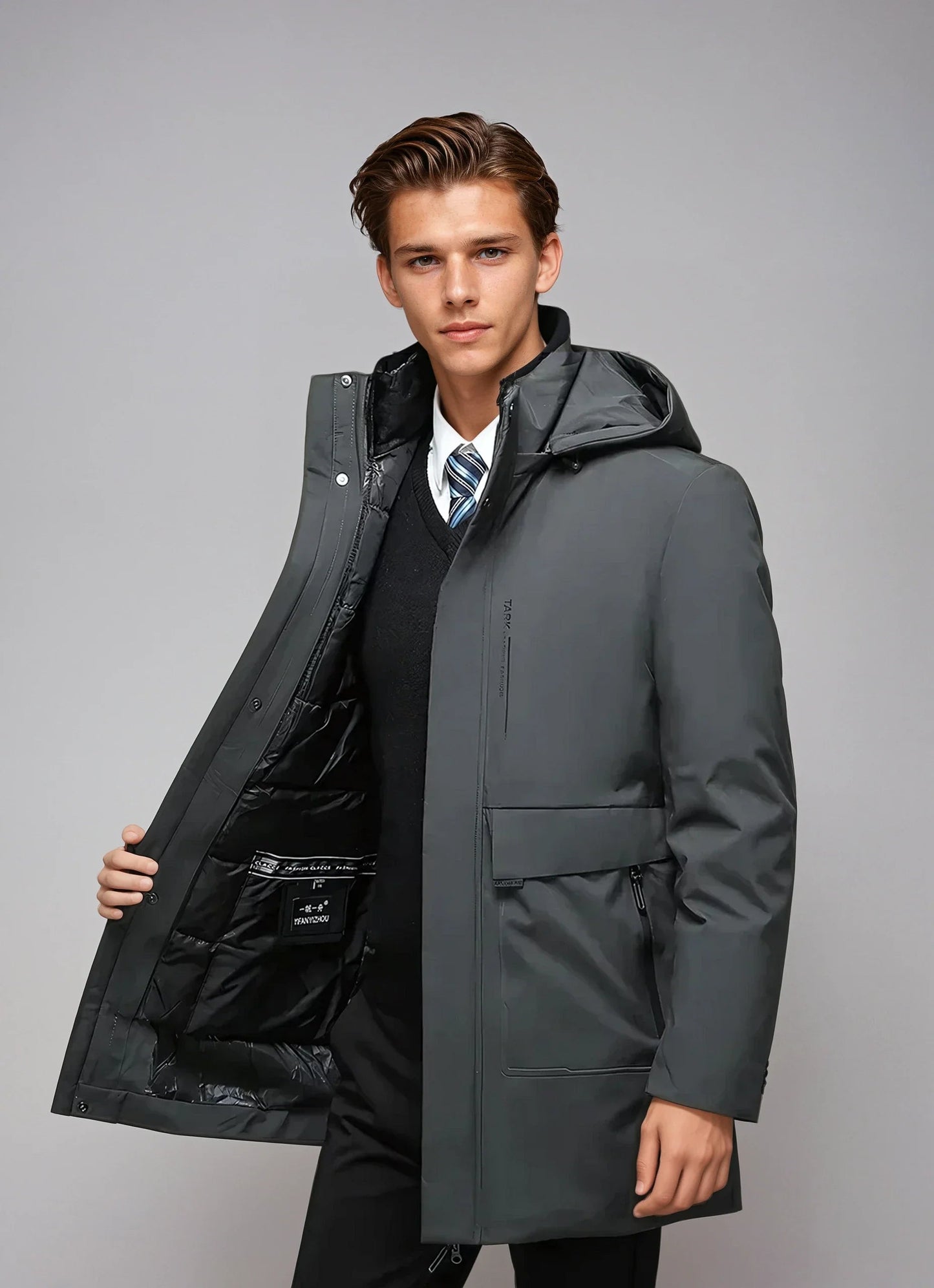 Parka invernale da uomo con cappuccio e tasche