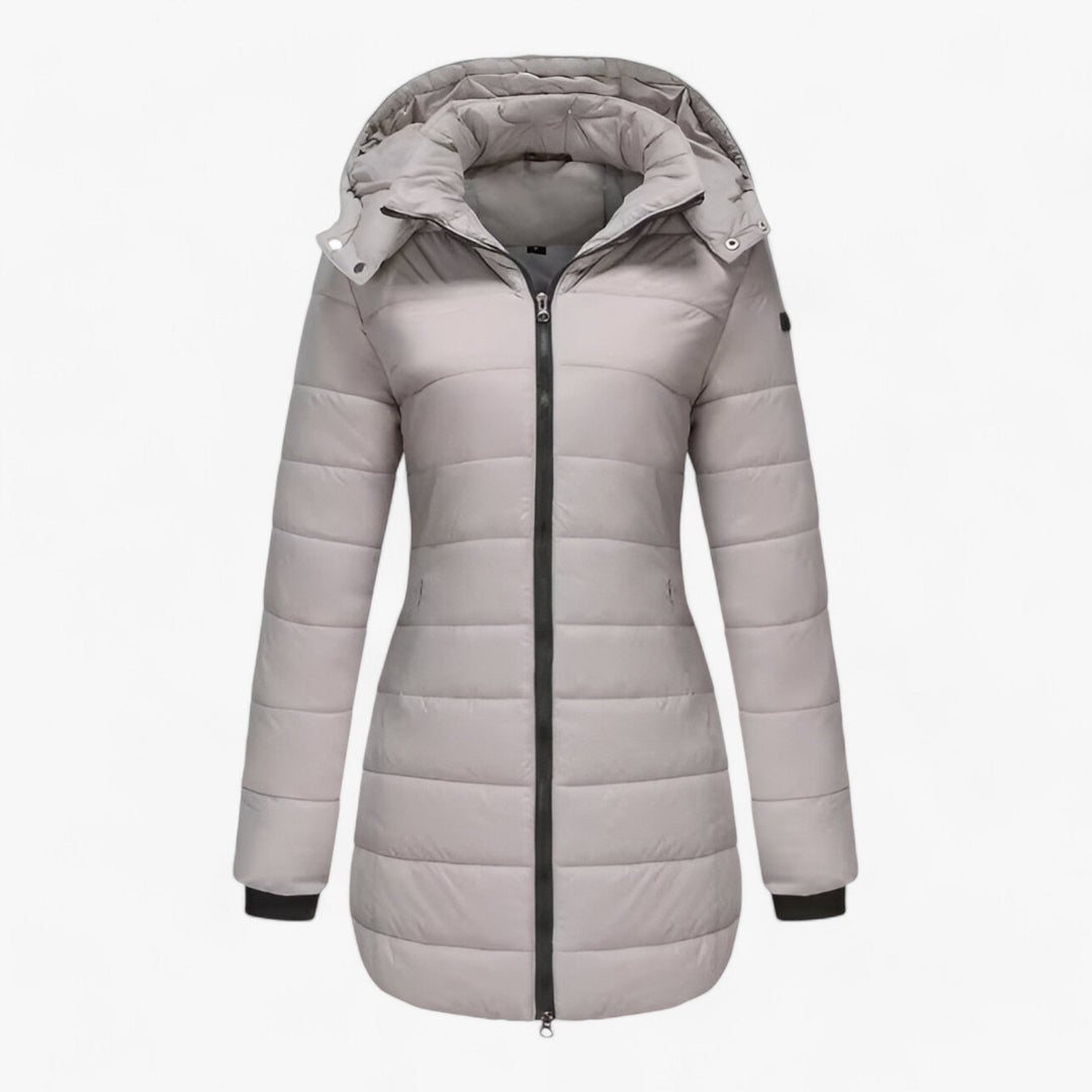 Parka lungo da donna isolato