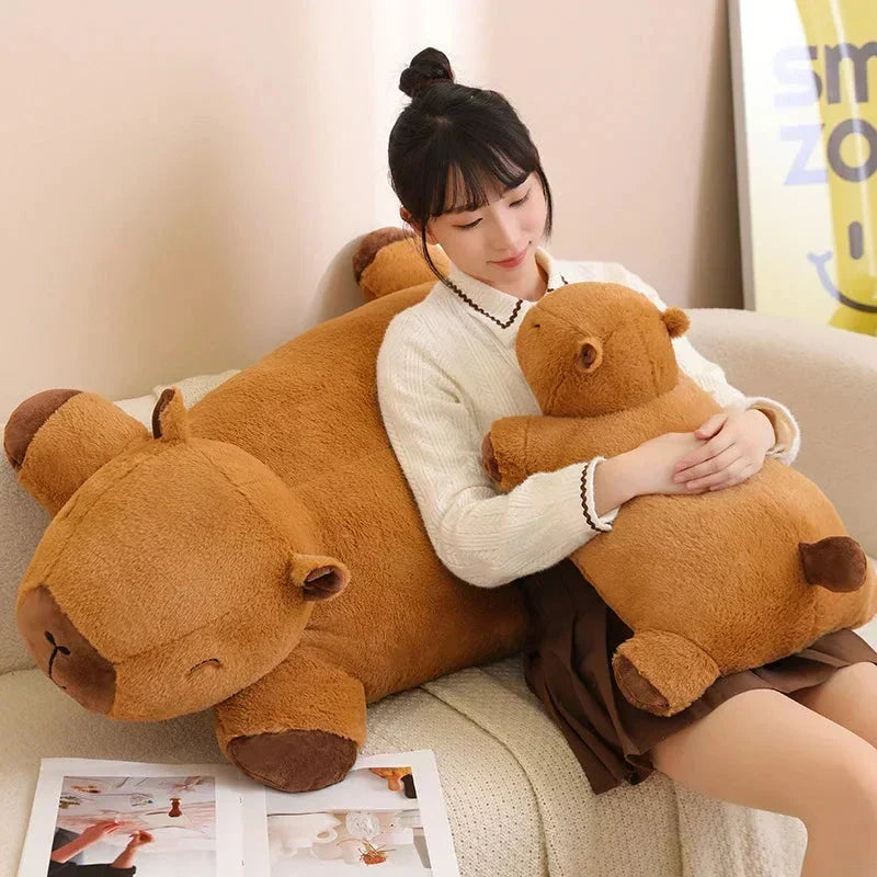 Peluche gigante a forma di capibara