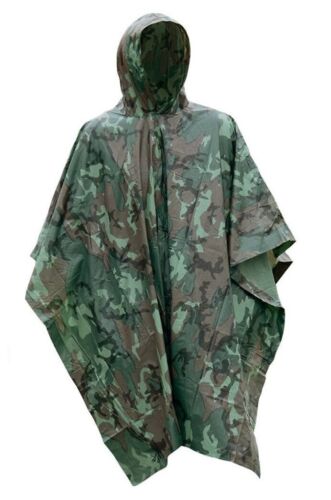 Poncho impermeabile con cappuccio in stile militare