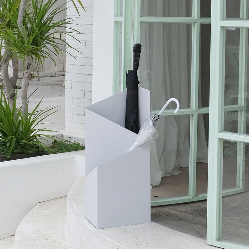 Portaombrelli con vaschetta raccogligocce - Design scandinavo