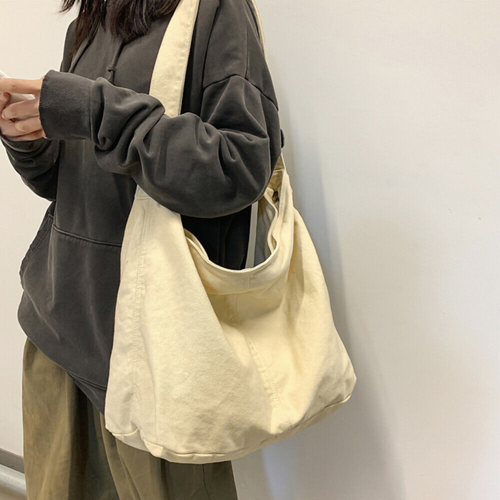 Pratica borsa in nylon resistente