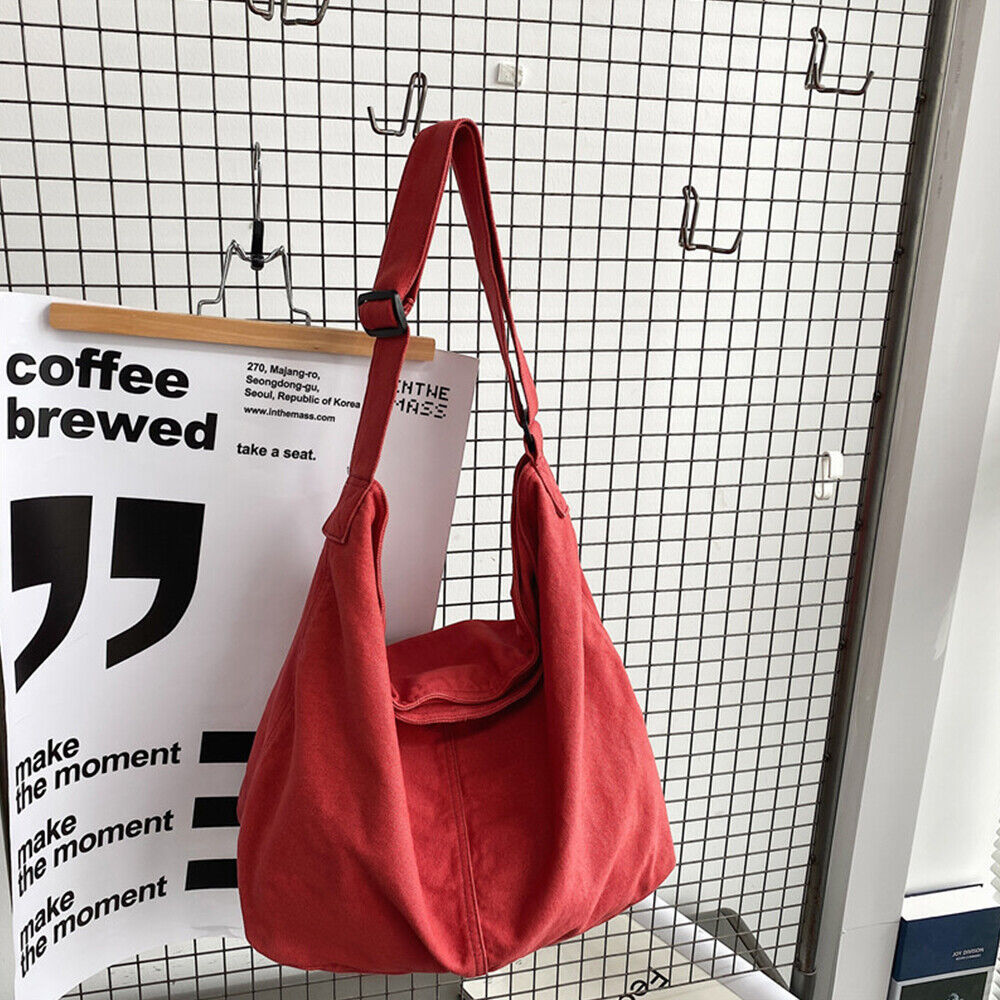 Pratica borsa in nylon resistente