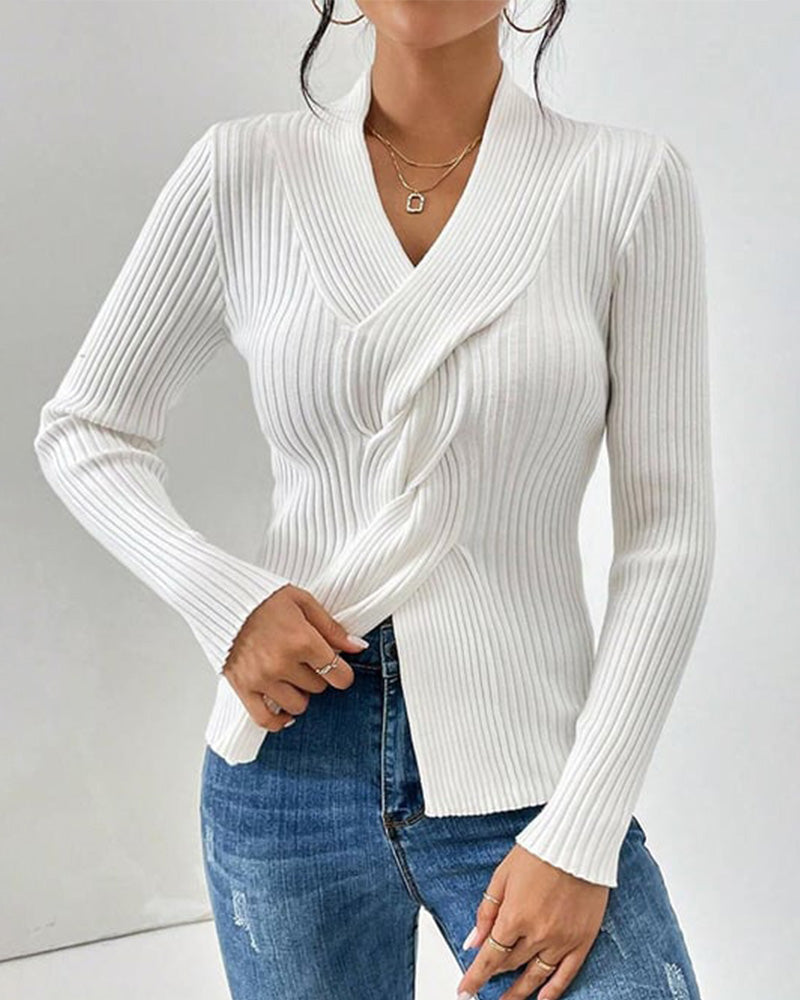 Pullover da donna in maglia a costine con scollo a V e nodo frontale