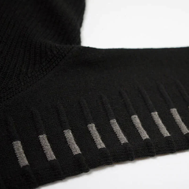 Pullover da uomo in maglia a maniche lunghe con pieghe