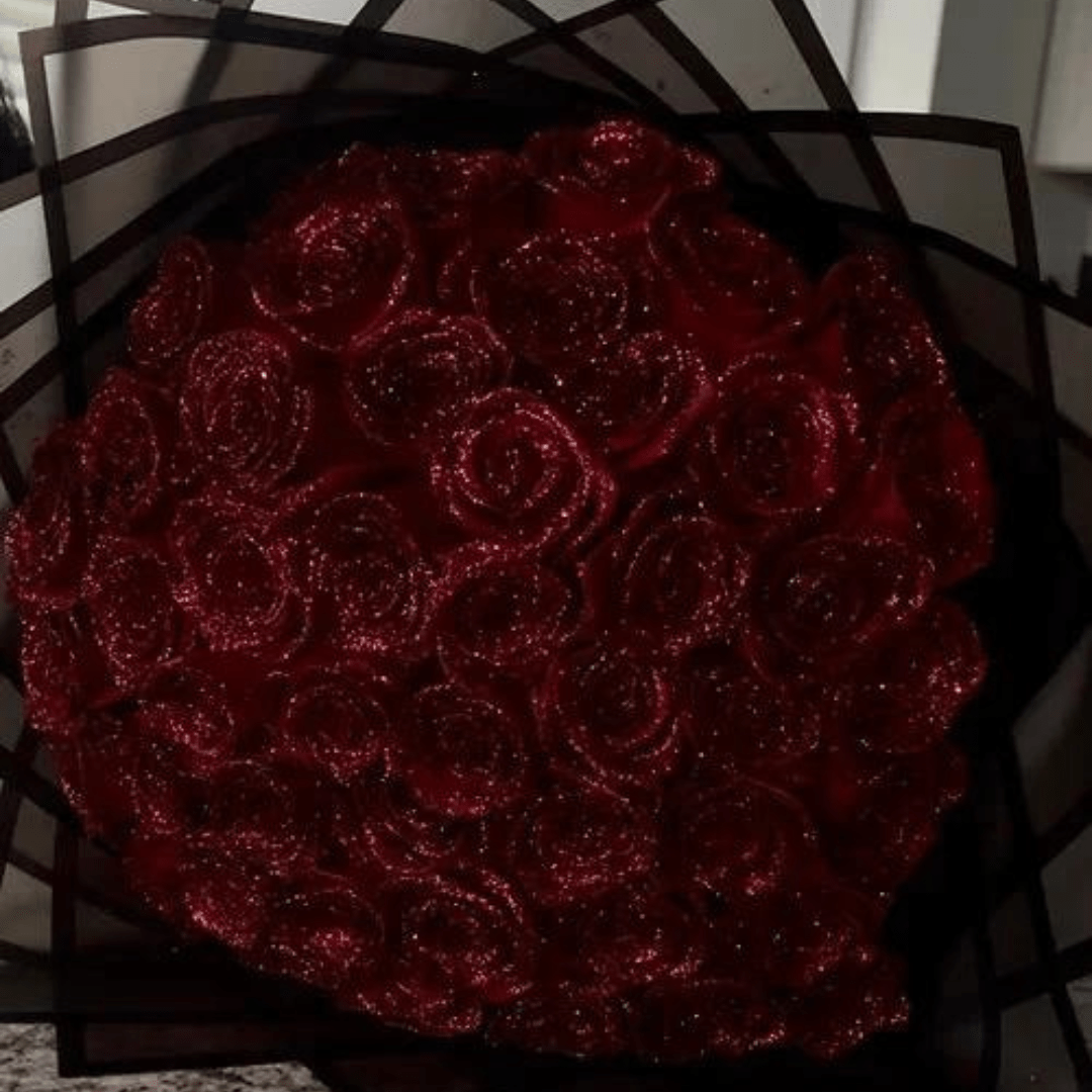 Rosa artificiale brillante per momenti romantici e decorazione della casa