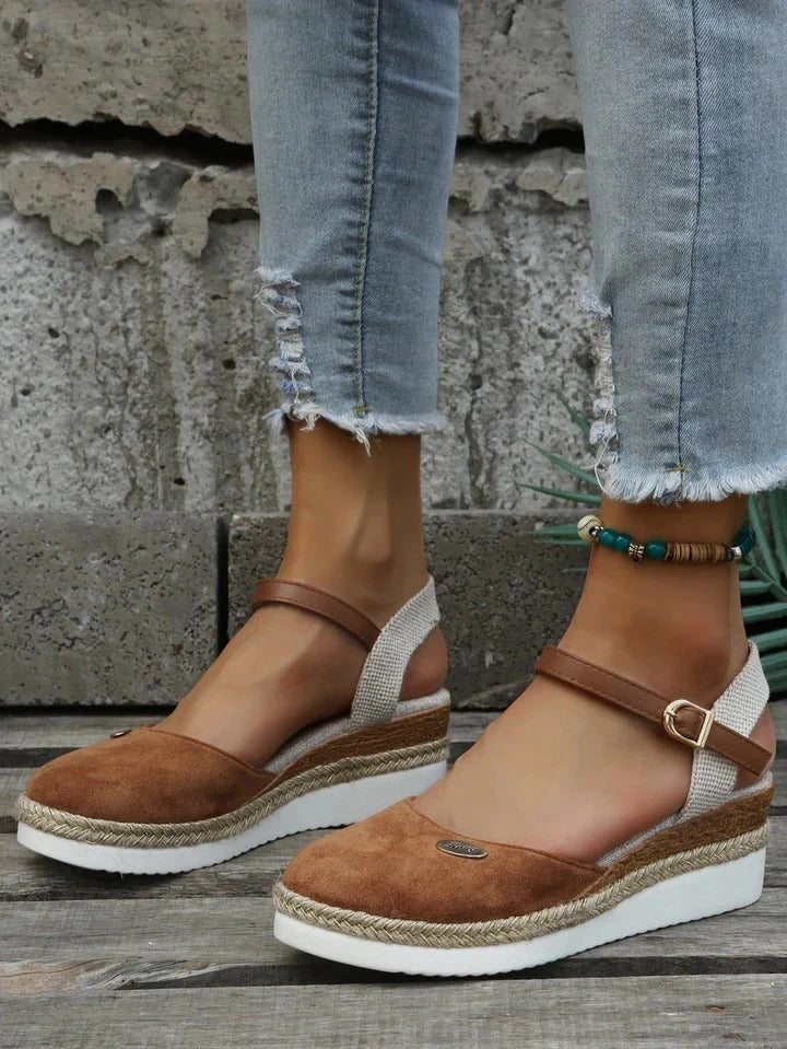 Sandali ortopedici da donna per un comfort alla moda