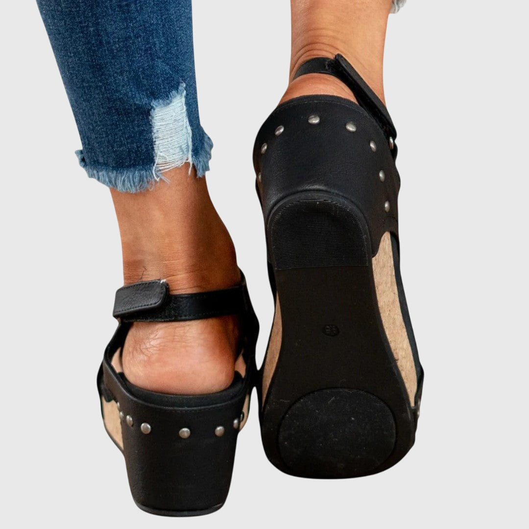 Sandali ortopedici da donna spuntati