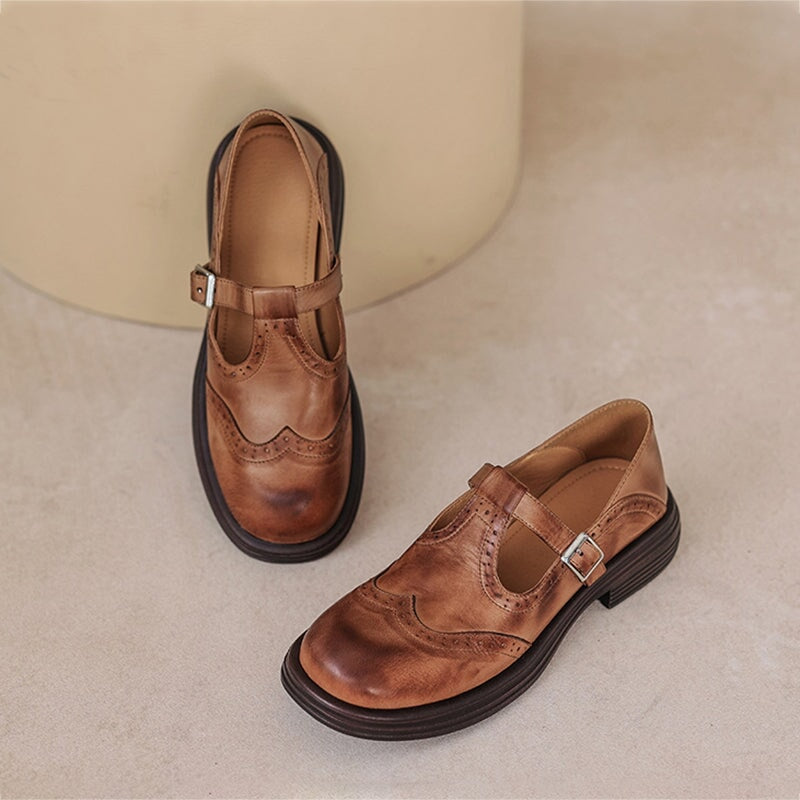 Scarpe da donna con cinturino a T – Look strutturato con dettagli traforati