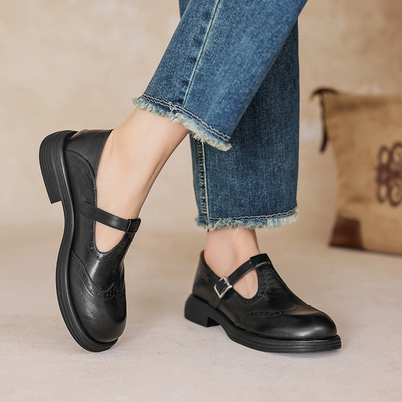 Scarpe da donna con cinturino a T – Look strutturato con dettagli traforati