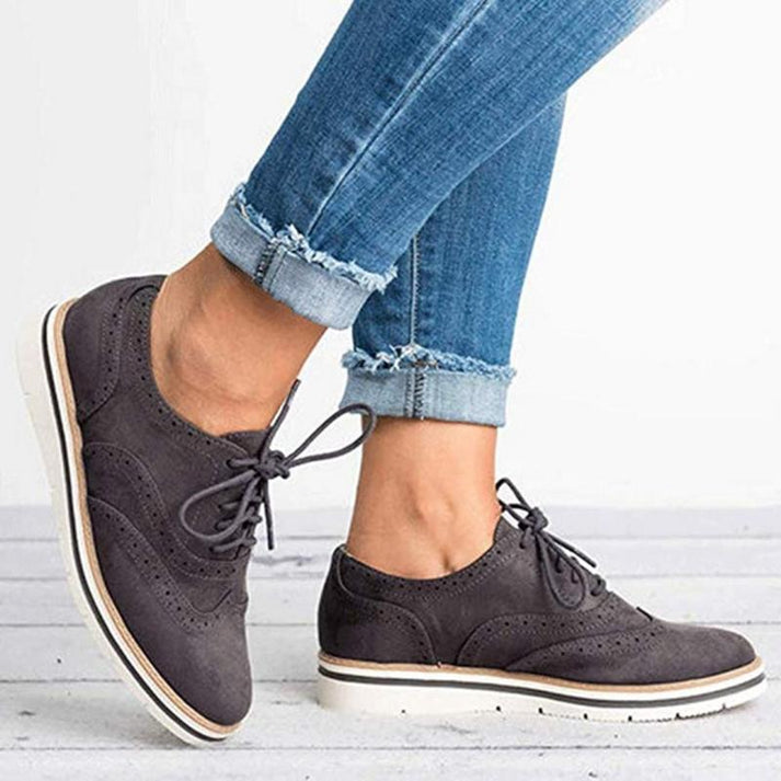 Scarpe francesine stringate