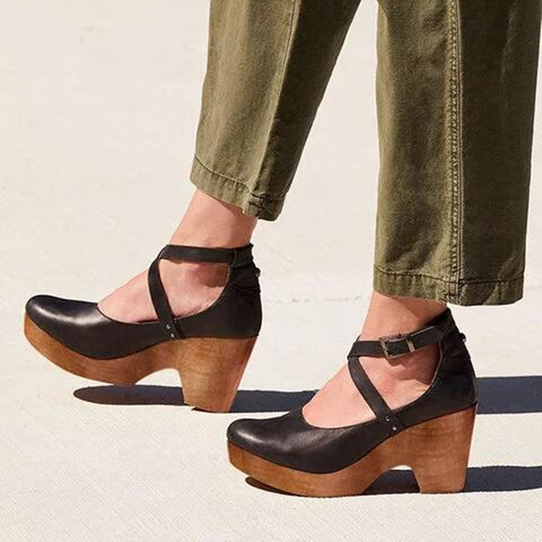 Scarpe ortopediche da donna con tacco