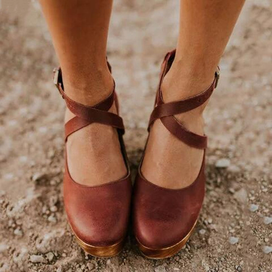 Scarpe ortopediche da donna con tacco