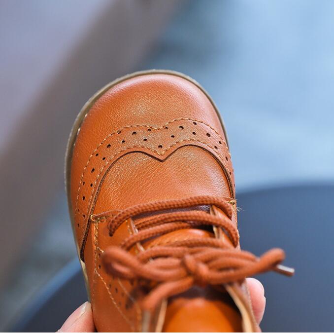 Scarpine Primi Passi Stile Brogue con Suola Morbida da Neonato