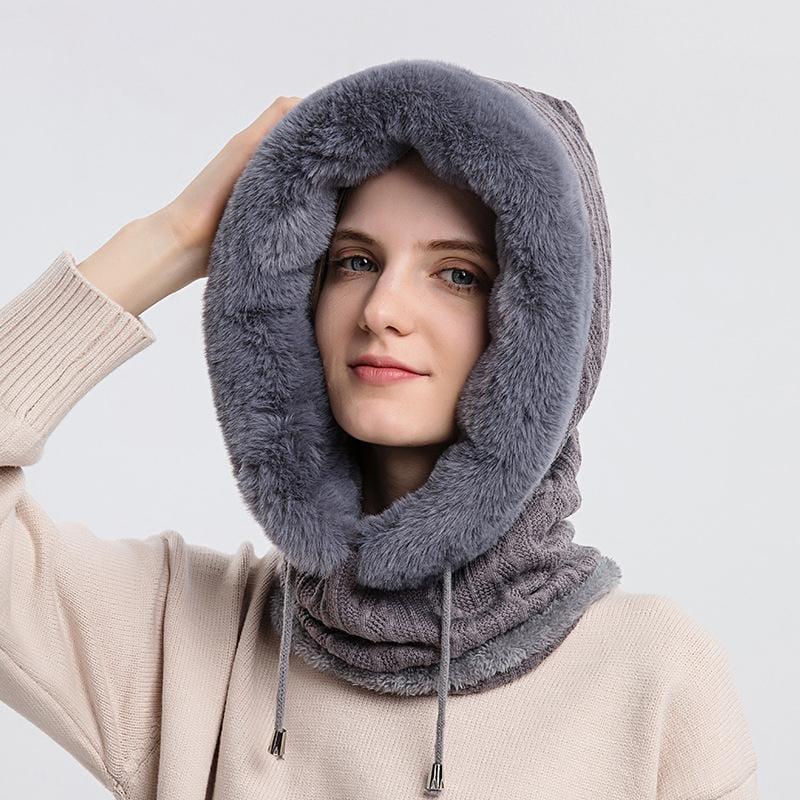 Sciarpa, berretto e cappuccio 3 in 1