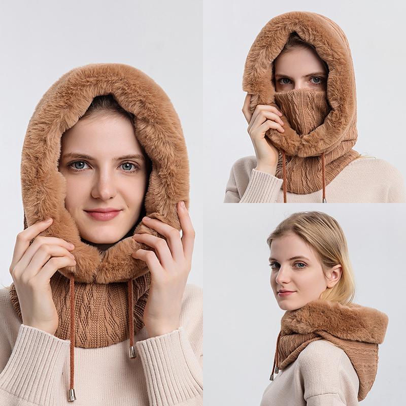 Sciarpa, berretto e cappuccio 3 in 1