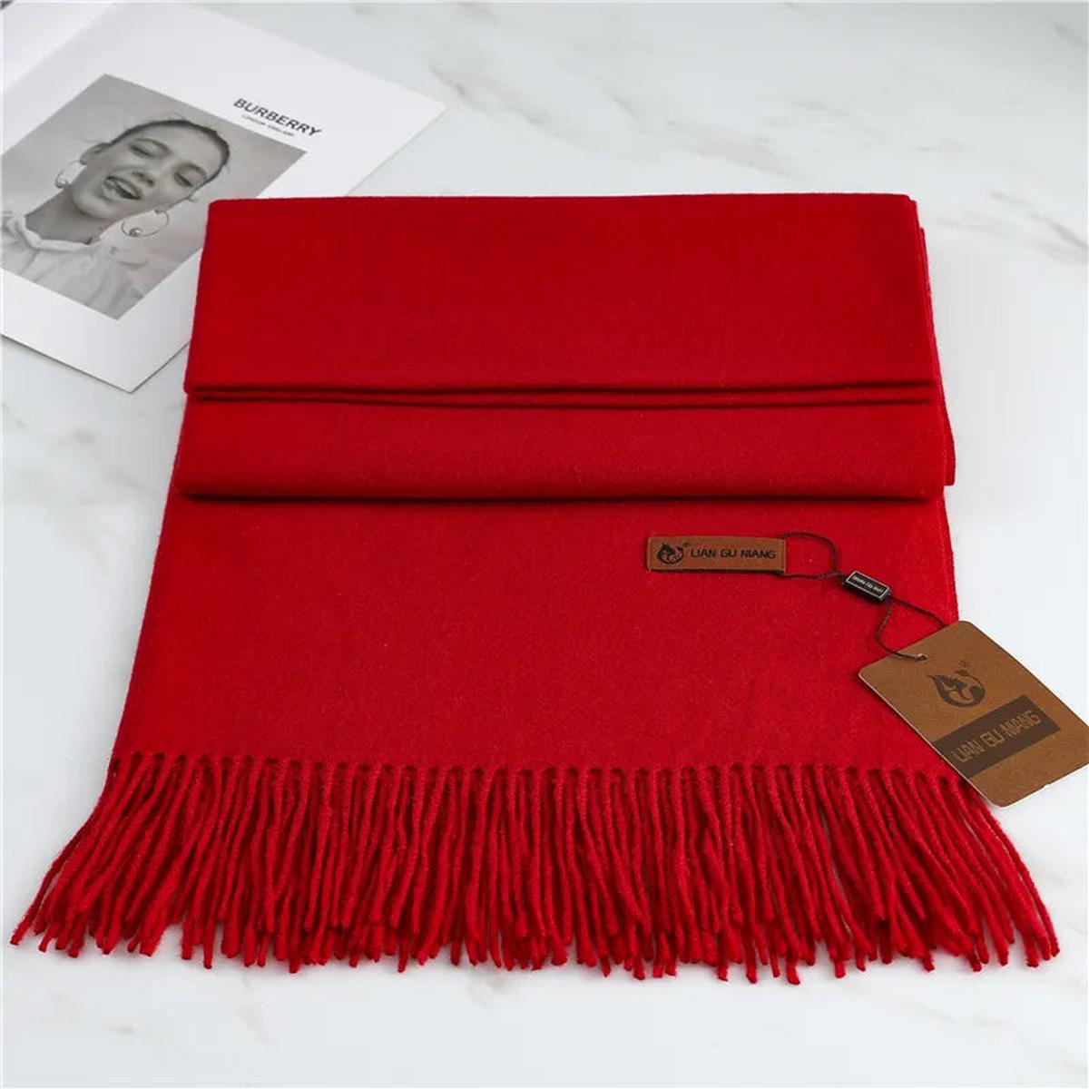 Sciarpa di Lusso in Cashmere – Eleganza, Calore e Comfort