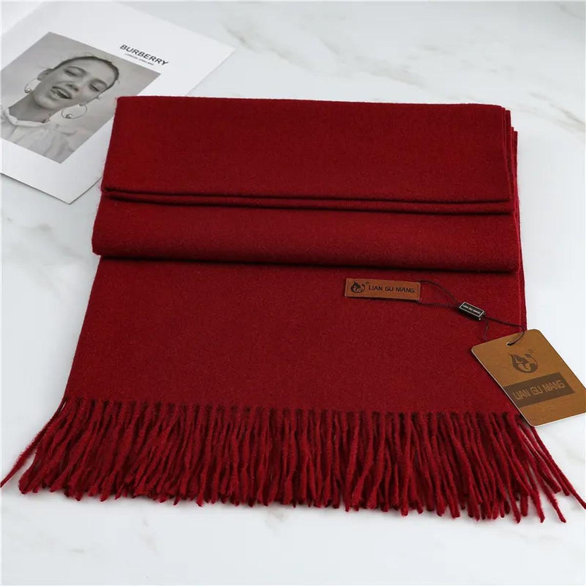 Sciarpa di Lusso in Cashmere – Eleganza, Calore e Comfort