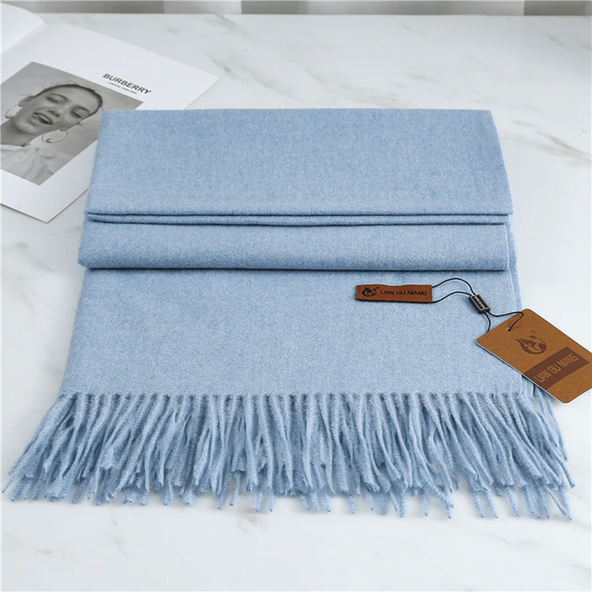 Sciarpa di Lusso in Cashmere – Eleganza, Calore e Comfort
