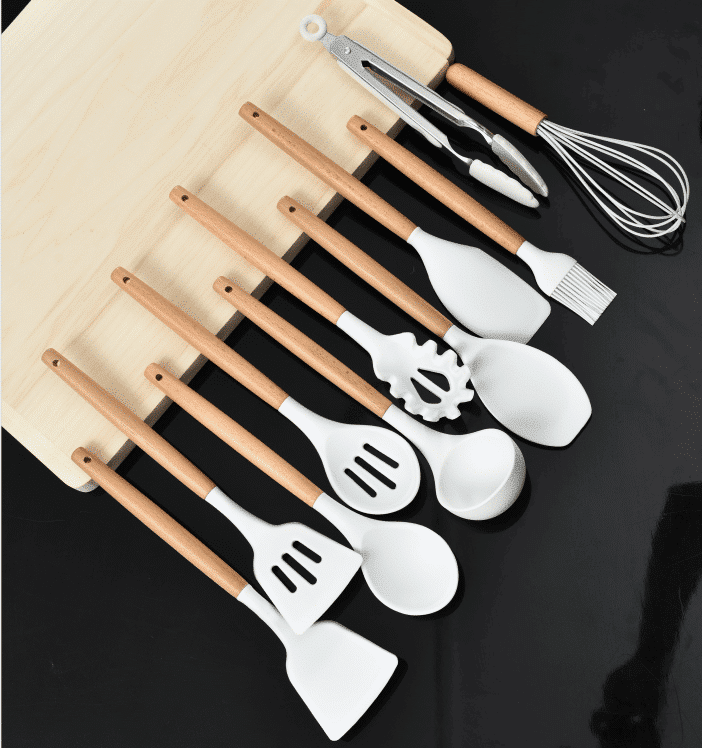 Set di Utensili da Cucina da 11 Pezzi in Legno e Silicone con Porta Utensili (Nero o Bianco)