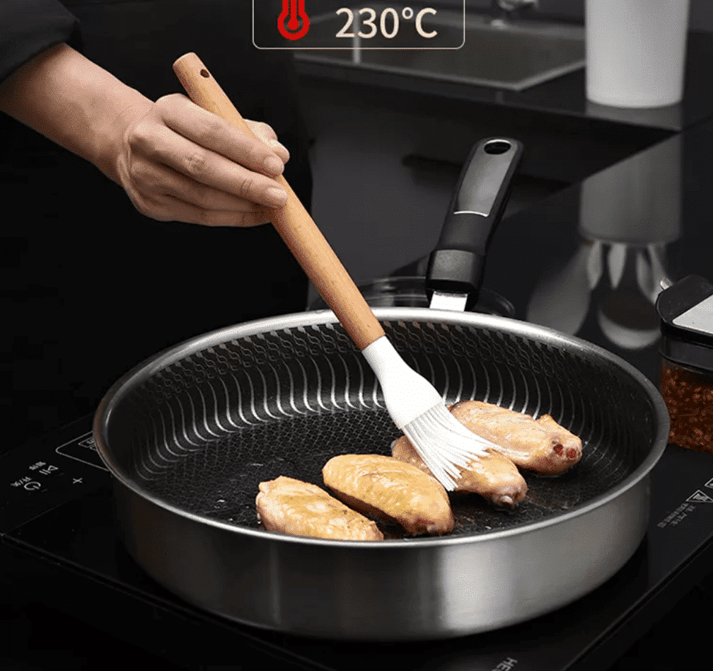 Set di Utensili da Cucina da 11 Pezzi in Legno e Silicone con Porta Utensili (Nero o Bianco)