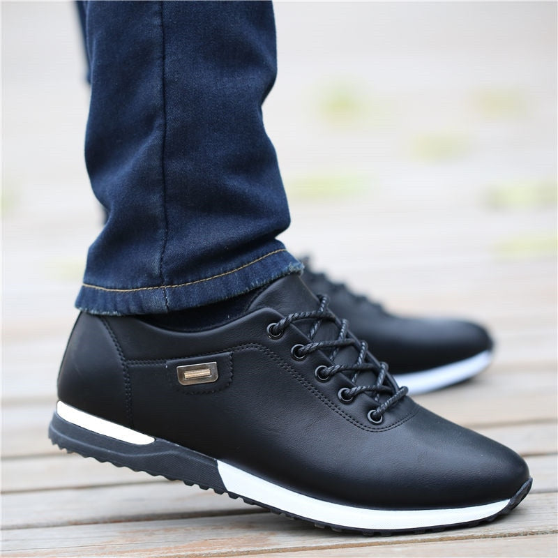 Sneakers casual con fodera da uomo