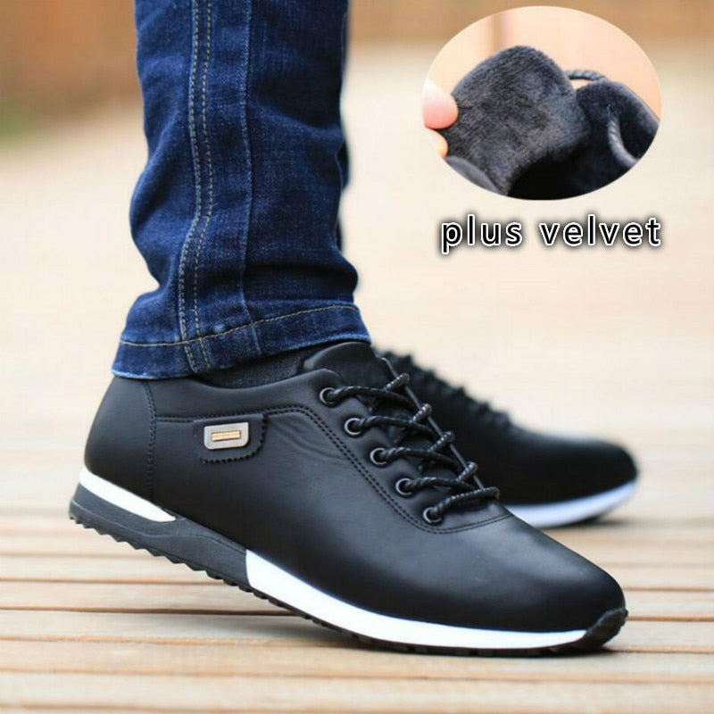 Sneakers casual con fodera da uomo