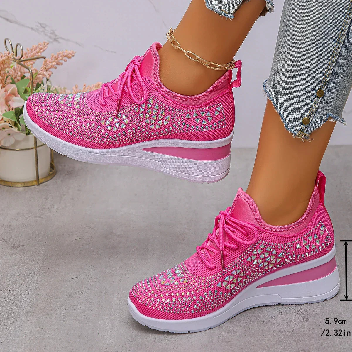 Sneakers da Donna: Eleganti Sneakers con Zeppa Traspiranti e Strass Brillanti