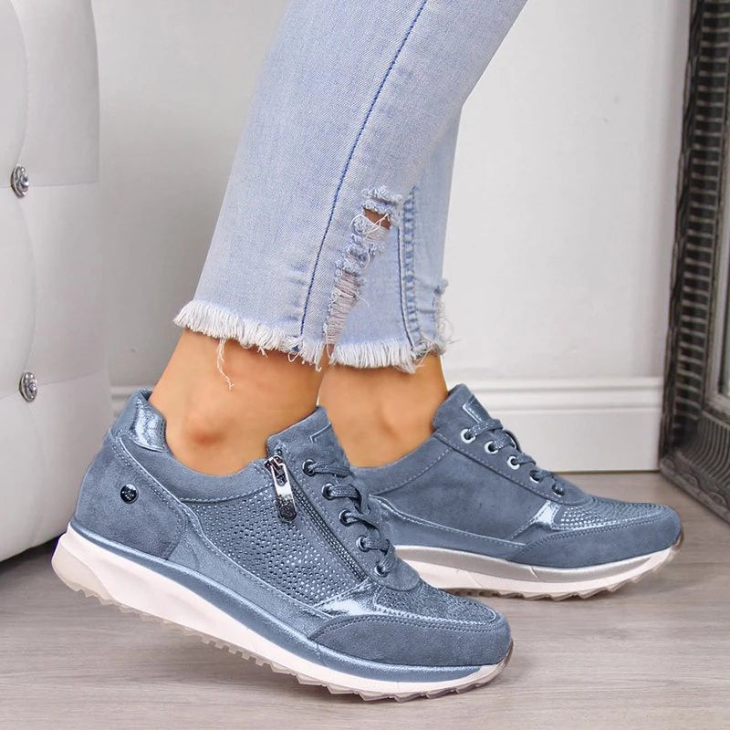 Sneakers da donna stringate con platform