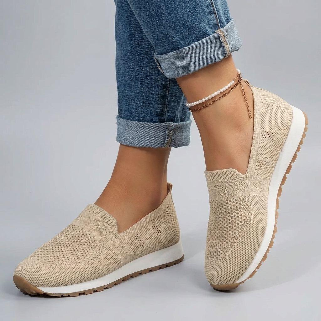 Sneakers Slip-On Comode In Maglia Con Supporto Plantare
