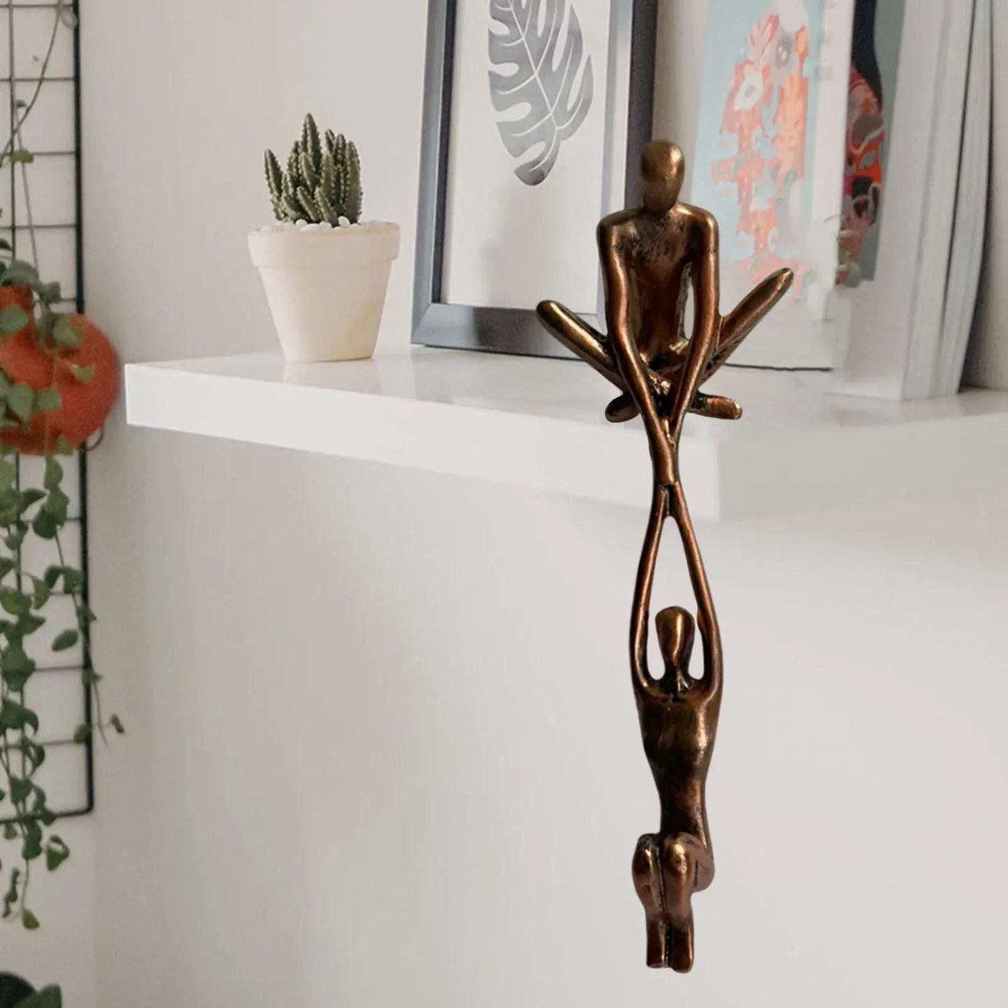 Statuetta scultorea Amore eterno e forza