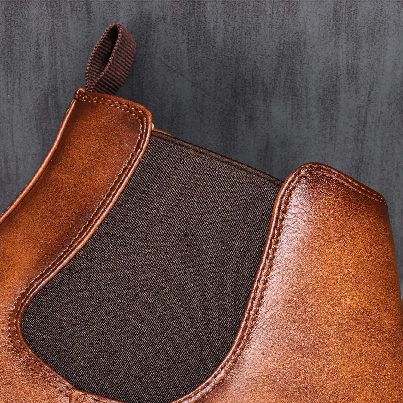 Stivaletti Chelsea da uomo dal design intramontabile